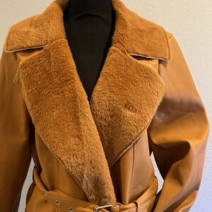 Love this jacket, very chic ! must have for wardrobe color, gorgeous,lightweight